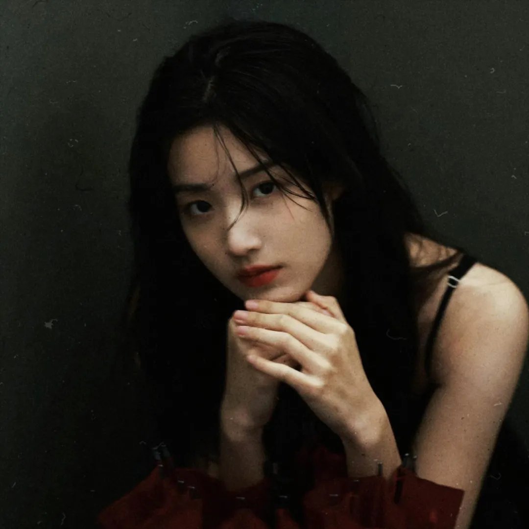 瓦莱莉和她的奇迹一周